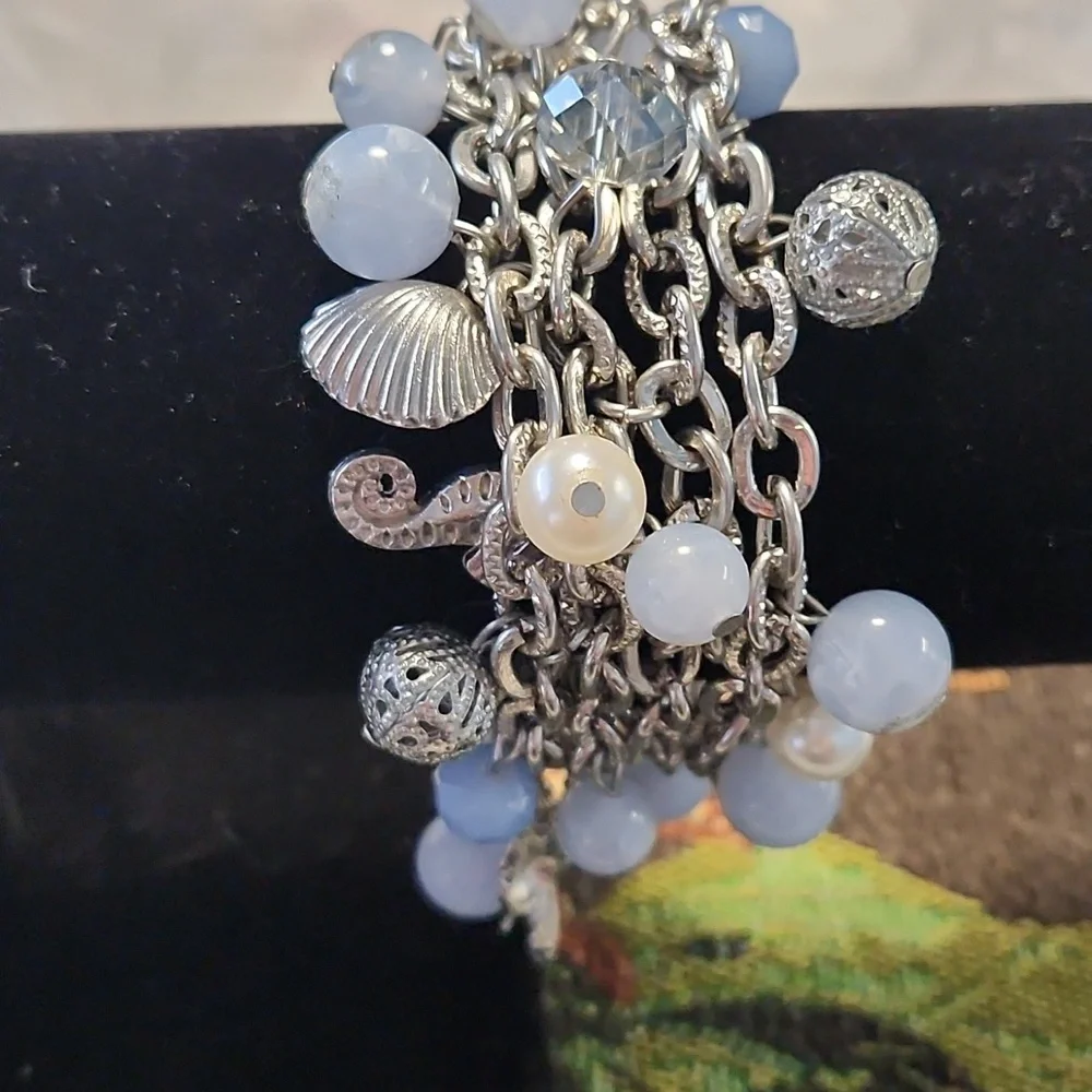 Beautiful bracelet - Picture 4 of 4
